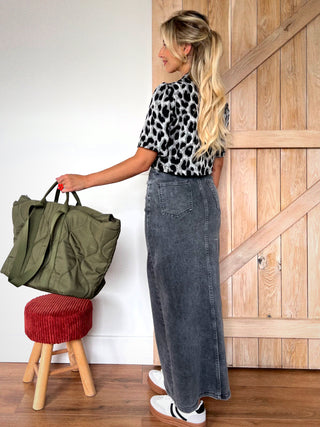 Buttoned Long Denim Skirt / Grey