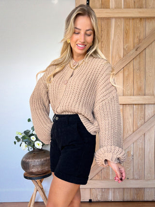 Cozy Knitted Cardigan / Camel