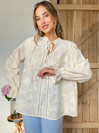 Romantic Embroidered Blouse / Beige