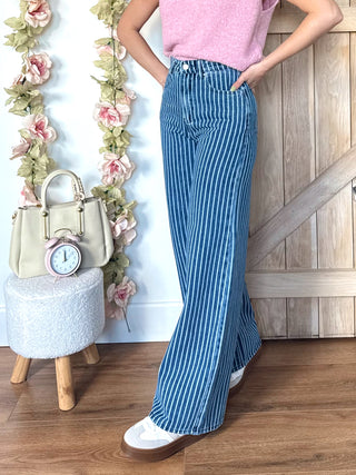 Pinstripe Straight-Leg Jeans / Blue & White