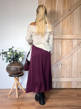 Cozy Knit Off-Shoulder Sweater / Beige