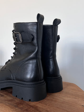 Rugged Combat Boots / Black