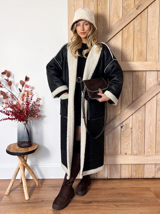 Elegant Faux Suede Winter Coat / Black