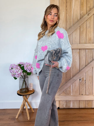 Oversized Heart Sweater / Grey - Pink