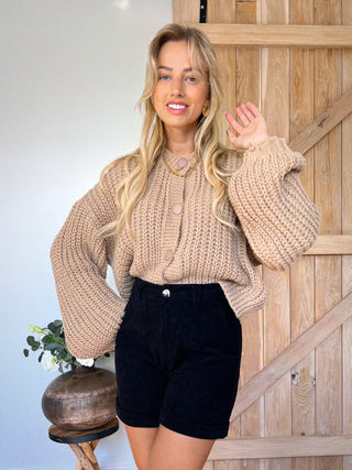 Cozy Knitted Cardigan / Camel