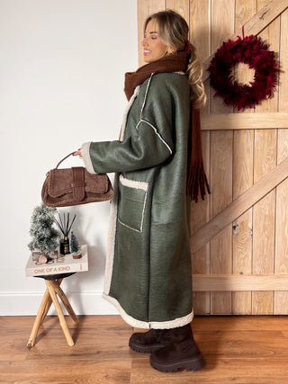 Elegant Faux Suede Winter Coat / Khaki-Beige